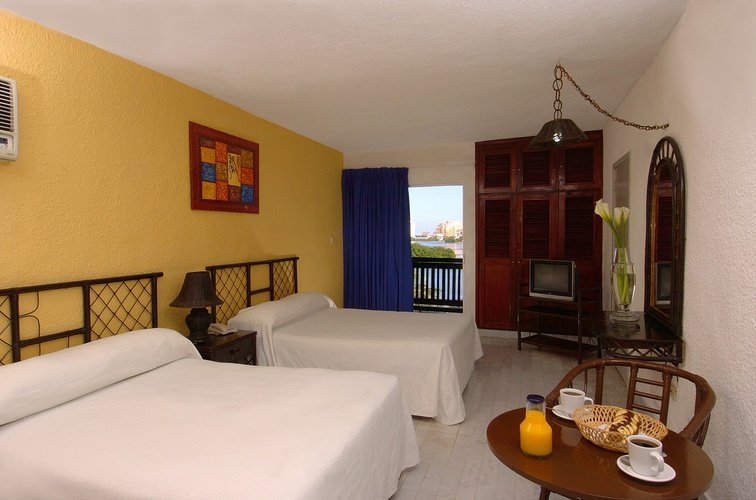 Quarto Hotel Faranda Imperial Laguna Cancún